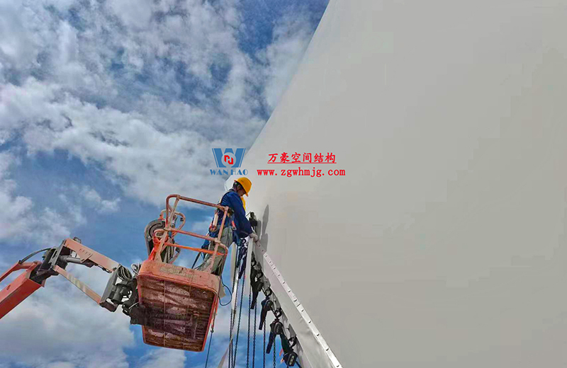 陜西定邊馬蓮灘沙漠公園鋼膜結構工程“奮力快跑”,工程“進度條”刷新了! 陜西定邊馬蓮灘沙漠公園鋼膜結構工程“奮力快跑”,工程“進度條”刷新了!