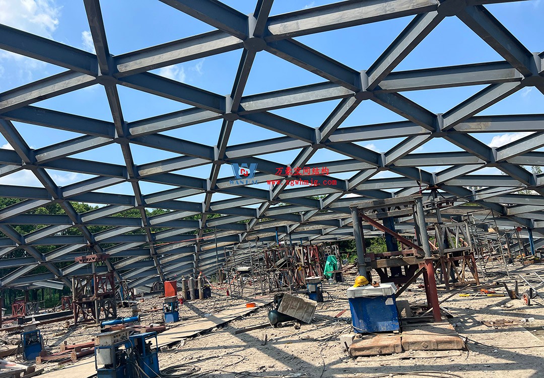 鋼結構雙曲網殼的結構韻律美感 鋼結構雙曲網殼的結構韻律美感