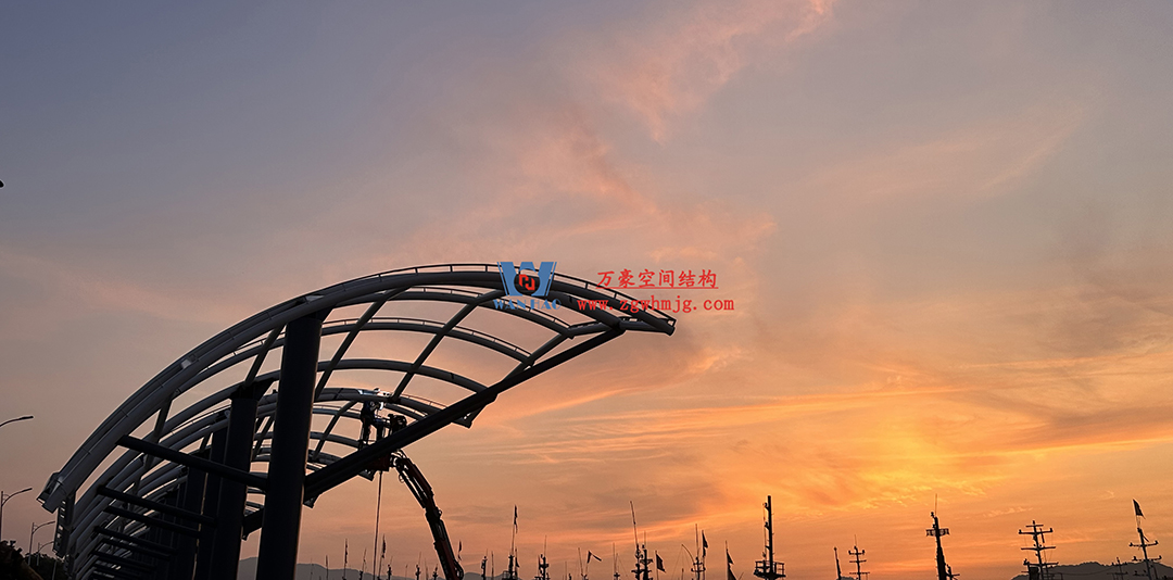 全面加速建設，創建優質精品工程