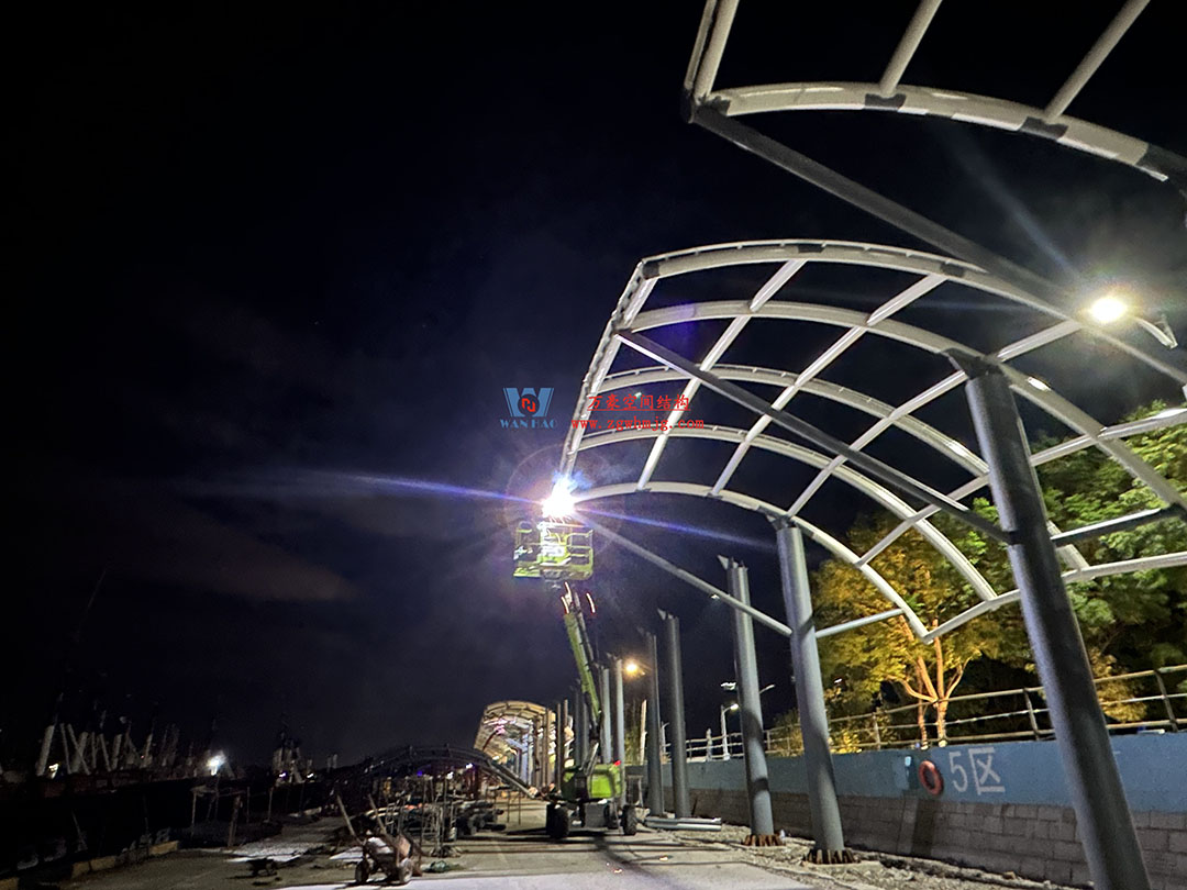 全面加速建設，創建優質精品工程