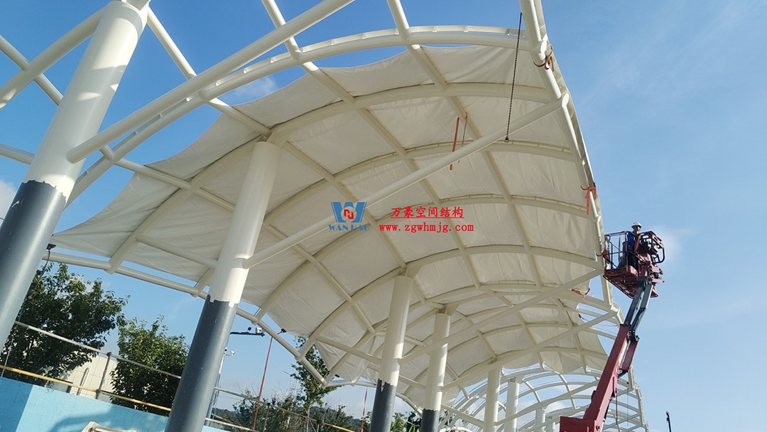 全面加速建設，創建優質精品工程