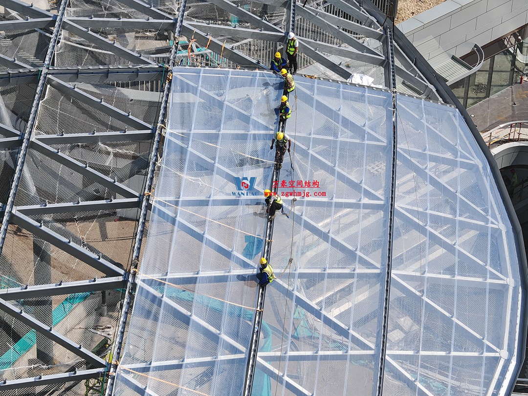 擁有夢幻外衣的ETFE膜結構商業天幕