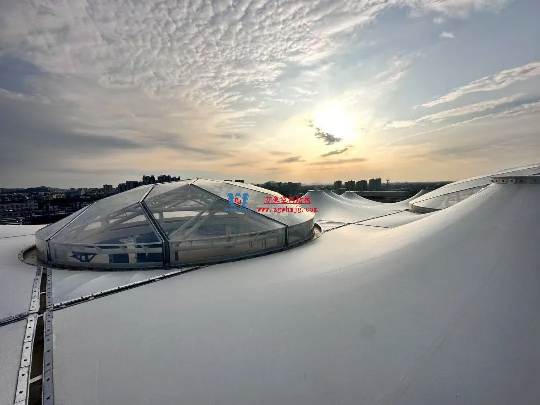 聚焦哈工大！浙江萬豪空間結(jié)構(gòu)集團(tuán)廣州海應(yīng)項(xiàng)目閃耀全國空間結(jié)構(gòu)技術(shù)交流會(huì)