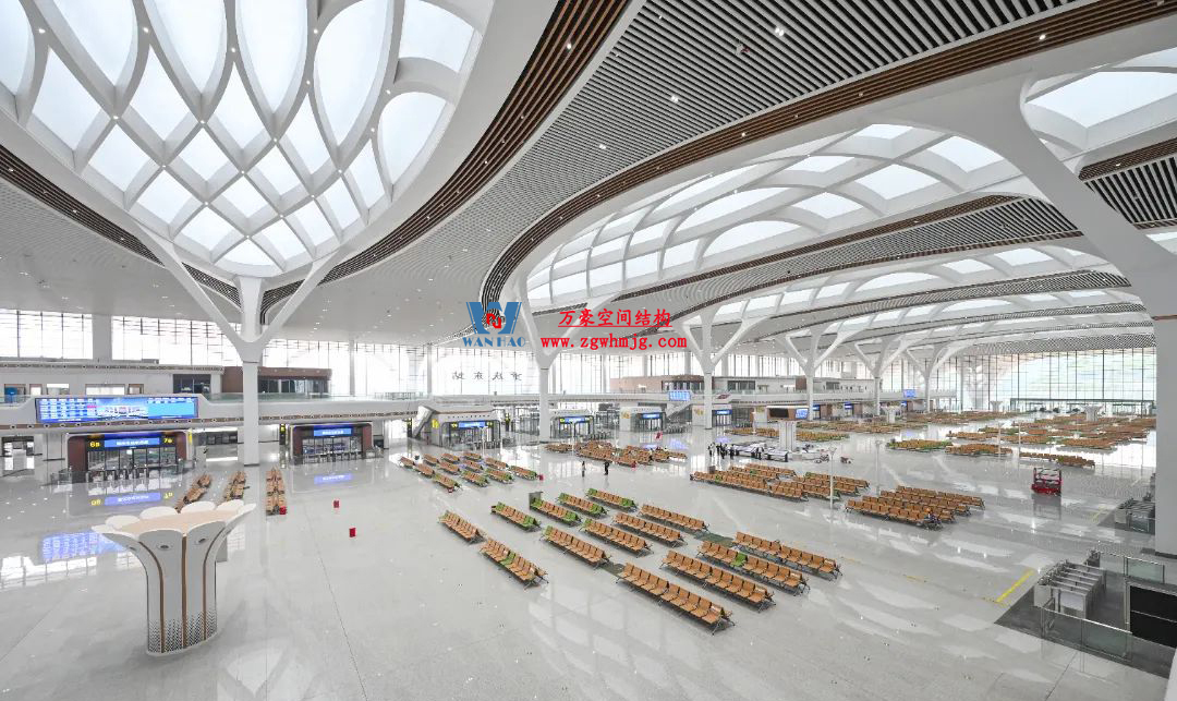 重慶東站：揭開“西部高鐵新地標”神秘面紗