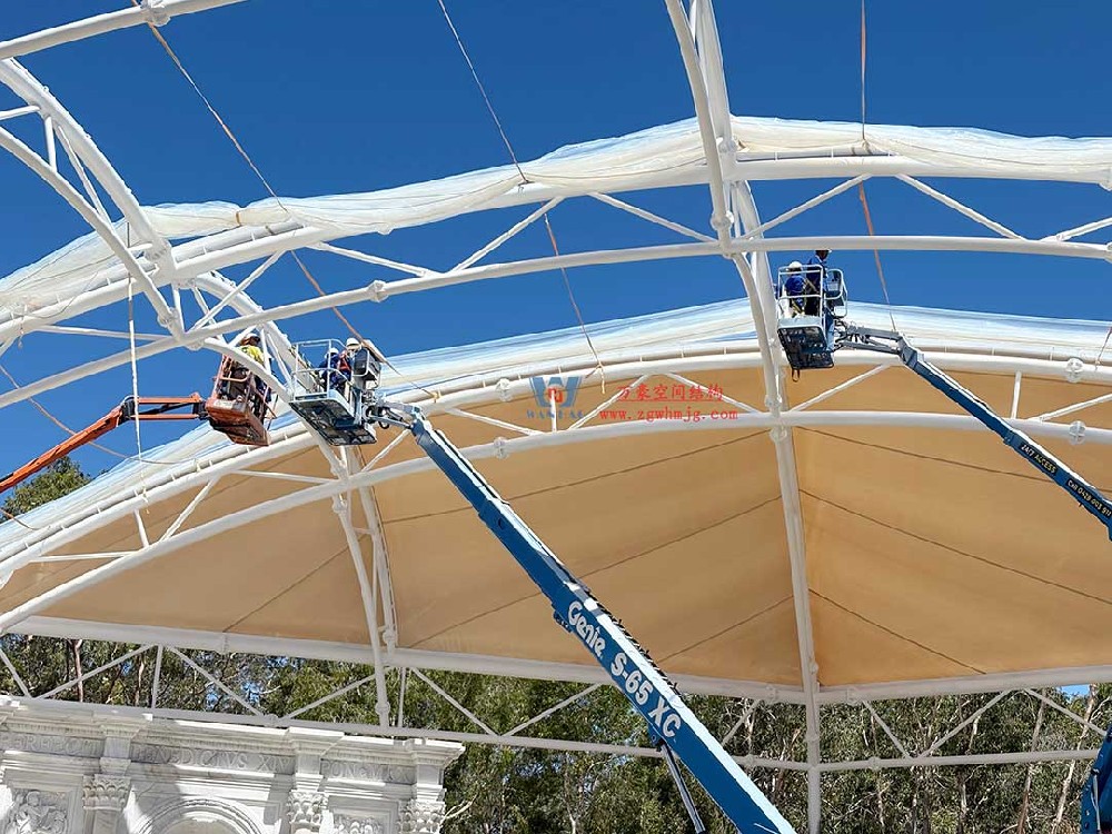 跨越山海的建筑新章！澳大利亞噴泉廣場天幕火熱建設中