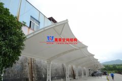 膜結(jié)構(gòu)車棚表面為什么會(huì)有污垢？解決方法是什么？