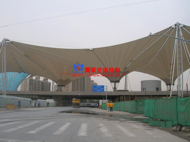 膜結構變形能力